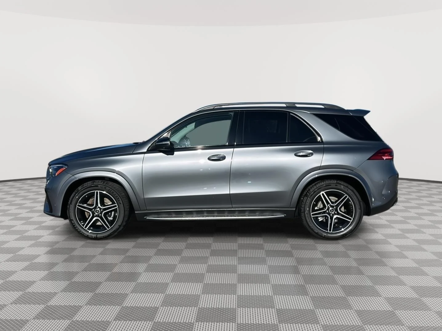 New 2026 Selenite Grey Metallic Mercedes-Benz GLE 350 image 6
