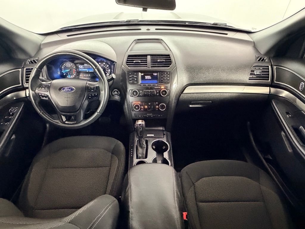 Used 2018 Black Ford XLT image 16