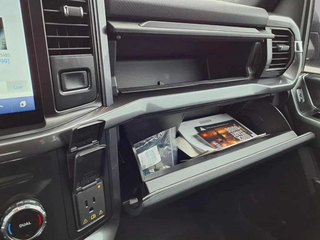 Used 2023 Gray Ford XLT image 10