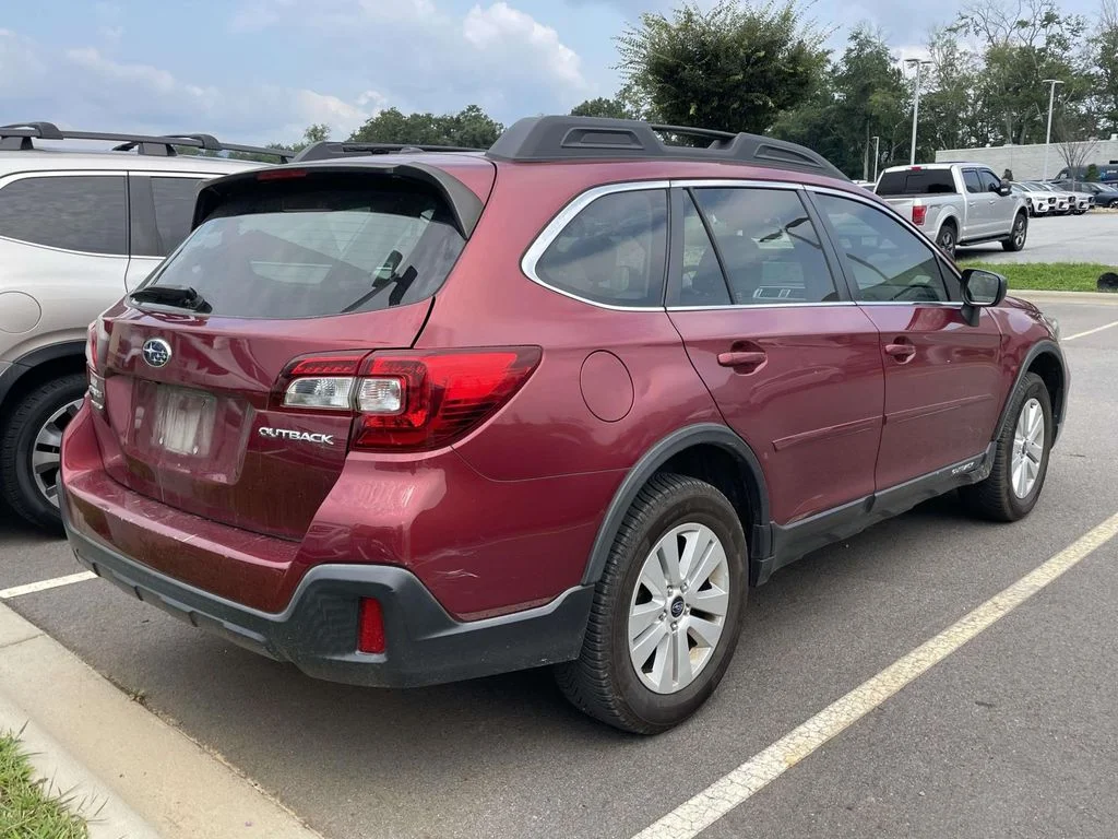 Used 2019 Crimson Red Pearl Subaru 2.5i (CVT) image 4