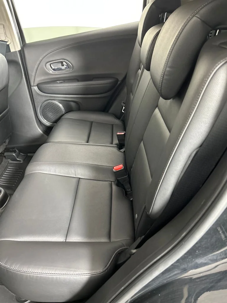 Used 2018 Black Honda EX-L image 15