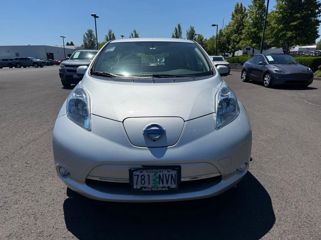 Used 2017 Brilliant Silver Nissan SV image 2