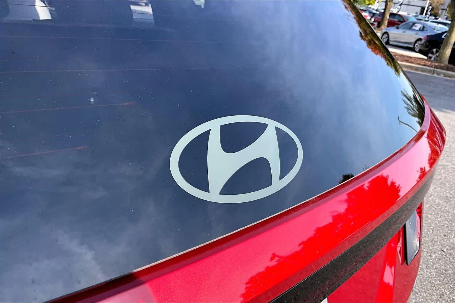 Used 2026 Ultimate Red Hyundai SEL image 30