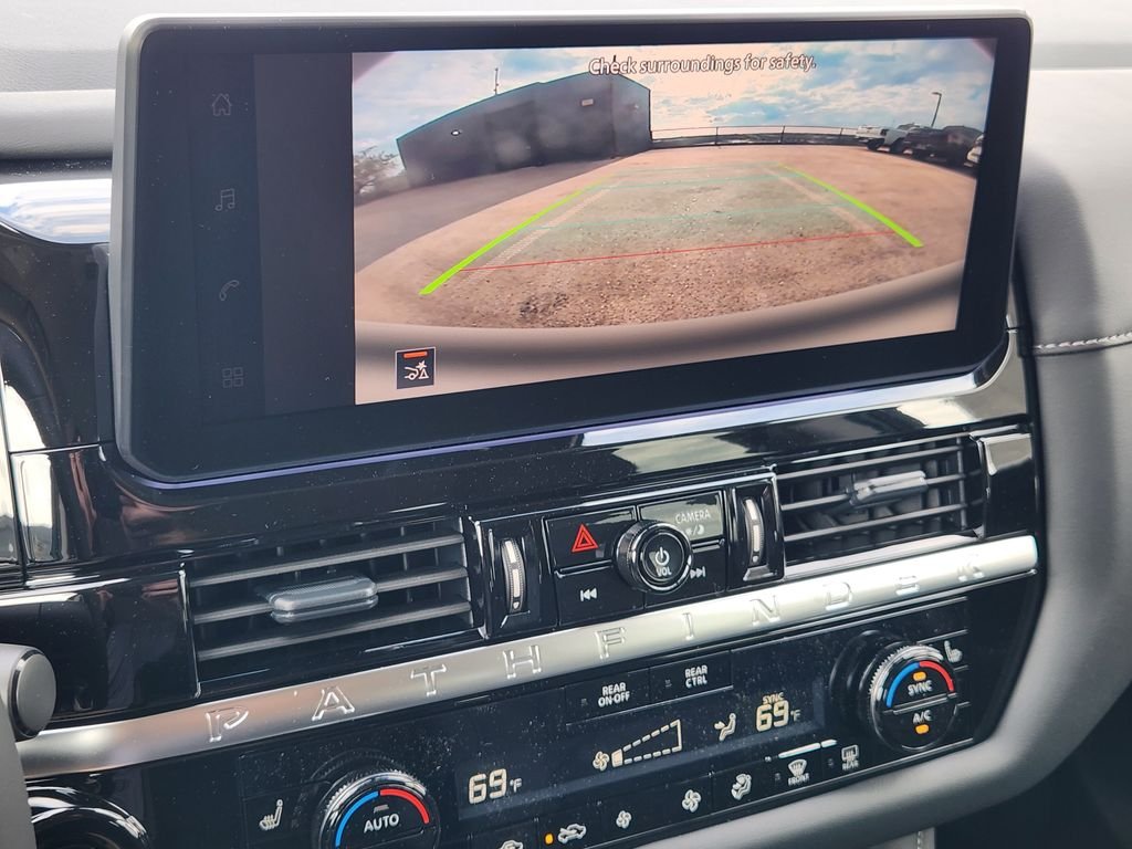 2026 Nissan Pathfinder SV - Photo 18