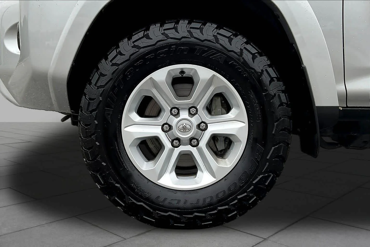 Used 2023 Classic Silver Metallic Toyota SR5 Premium image 11