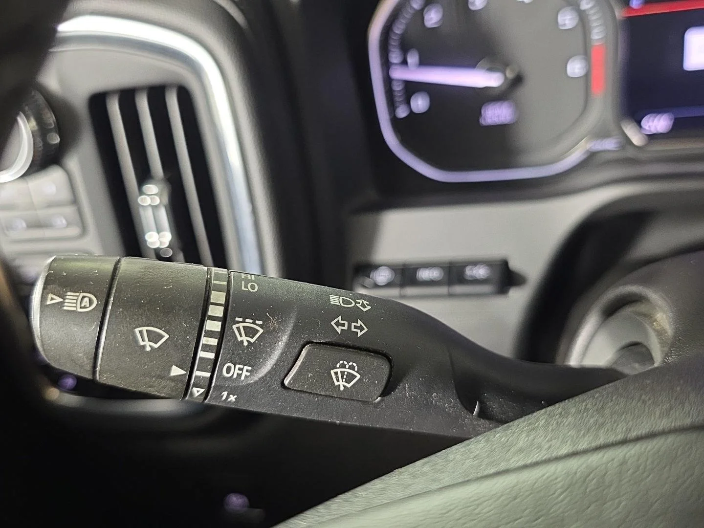 Used 2021 Pacific Blue Metallic GMC Denali image 24
