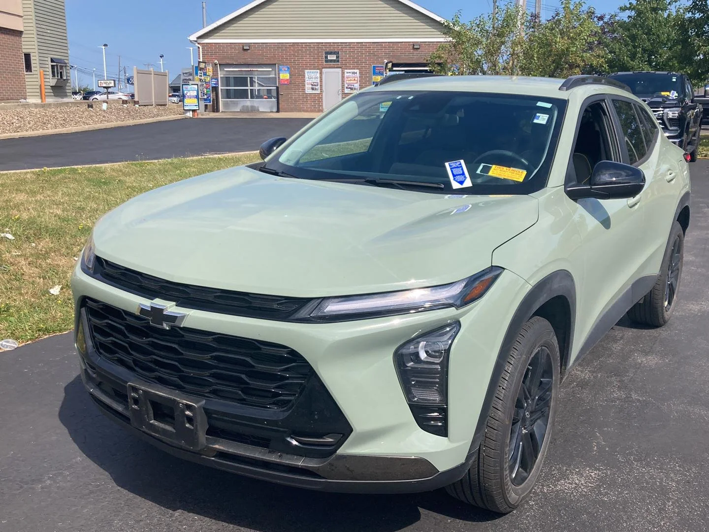 Used 2024 Cacti Green Chevrolet ACTIV image 3