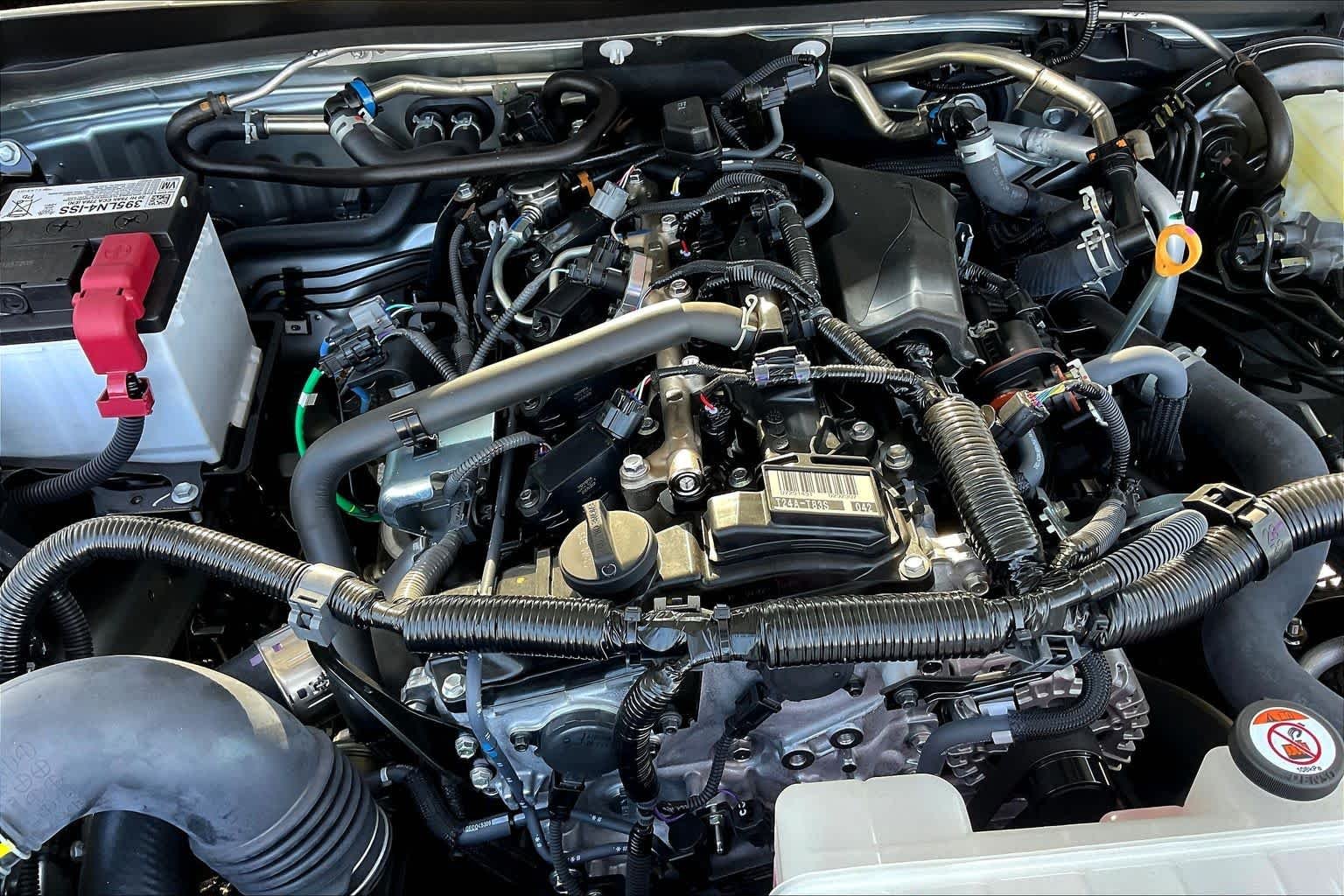 2025 Toyota Tacoma SR5 - Photo 17