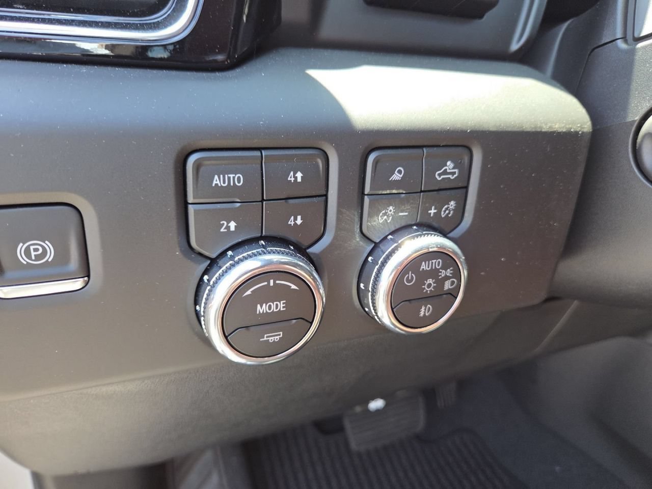 New 2026 Coastal Dune GMC Denali Ultimate image 7