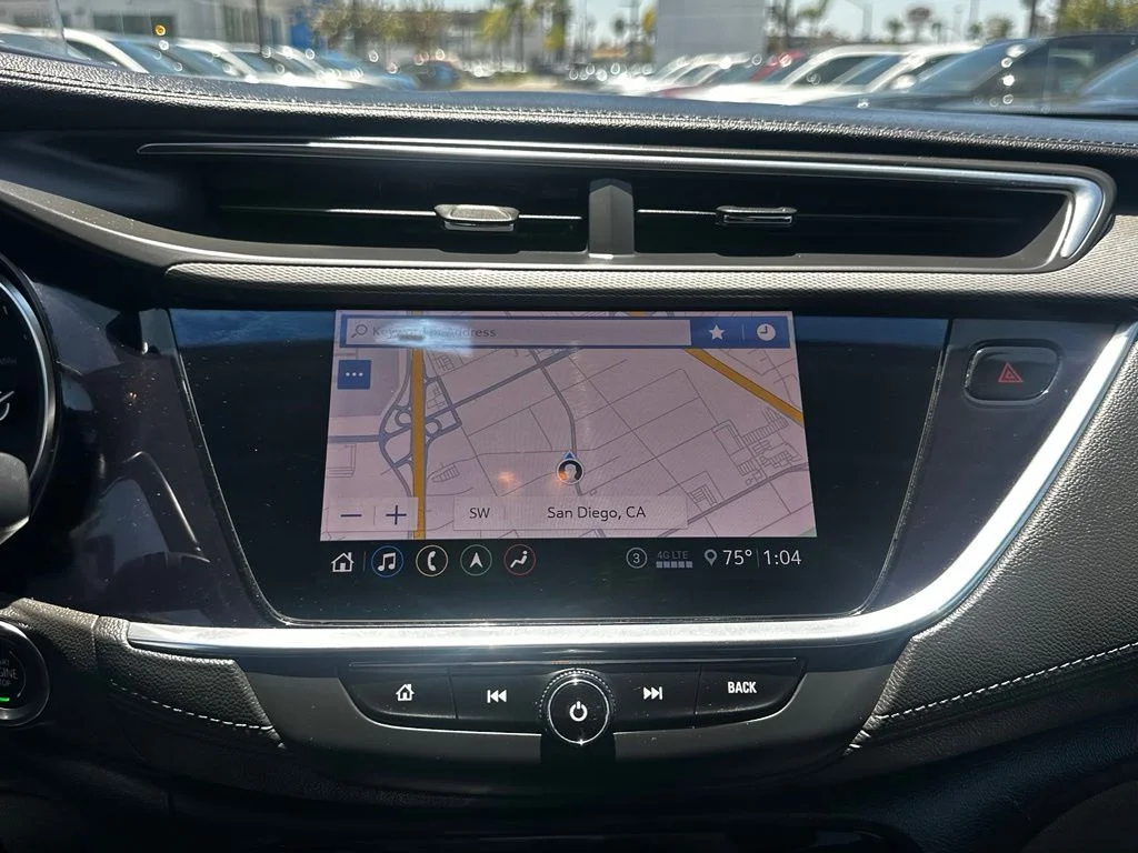 Used 2020 White Buick Essence image 29