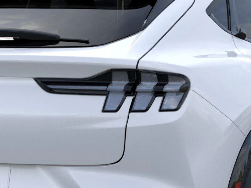 New 2026 Star White Metallic Tri-coat Ford Premium image 21
