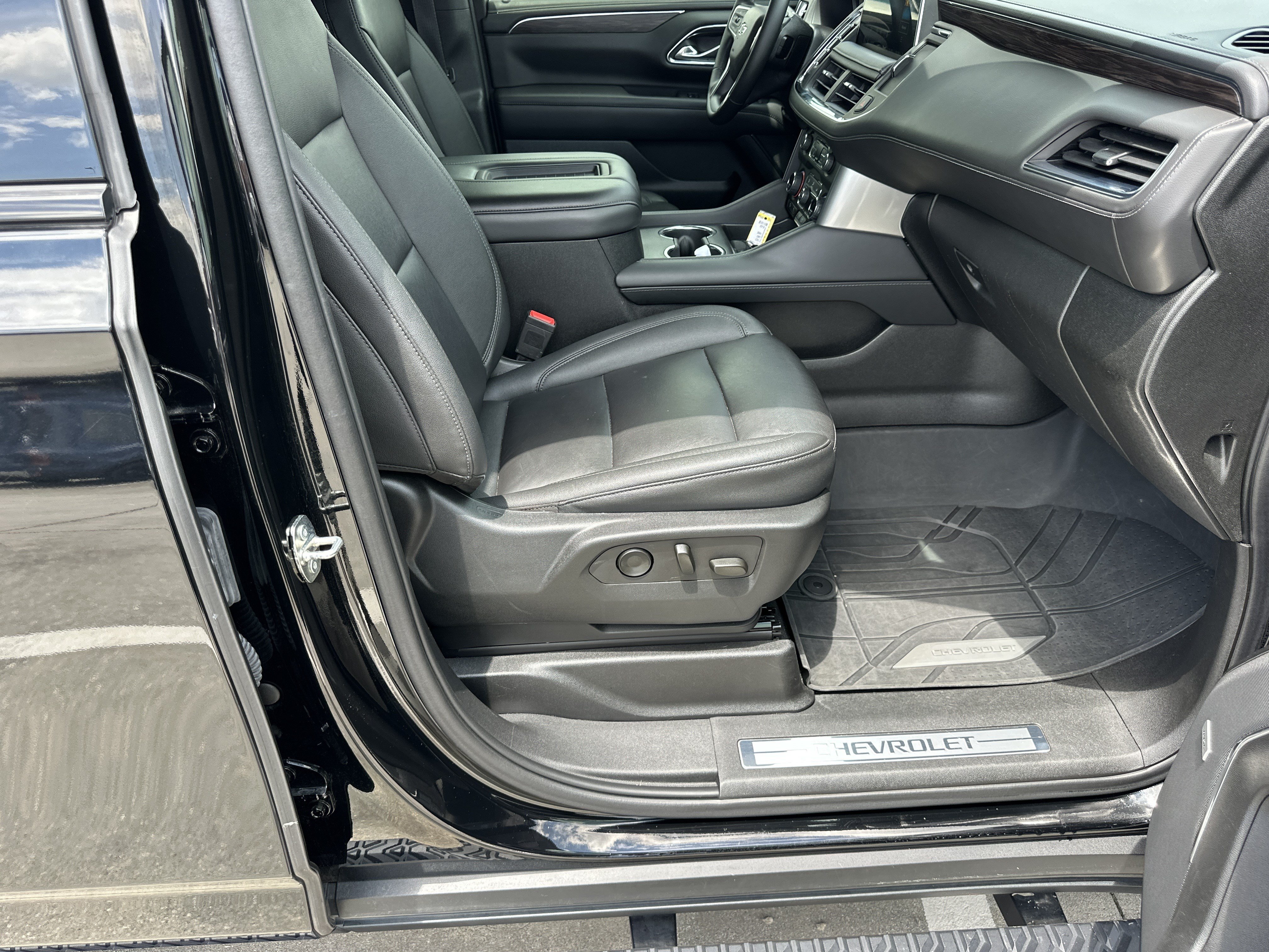2023 Chevrolet Tahoe Z71 - Photo 13