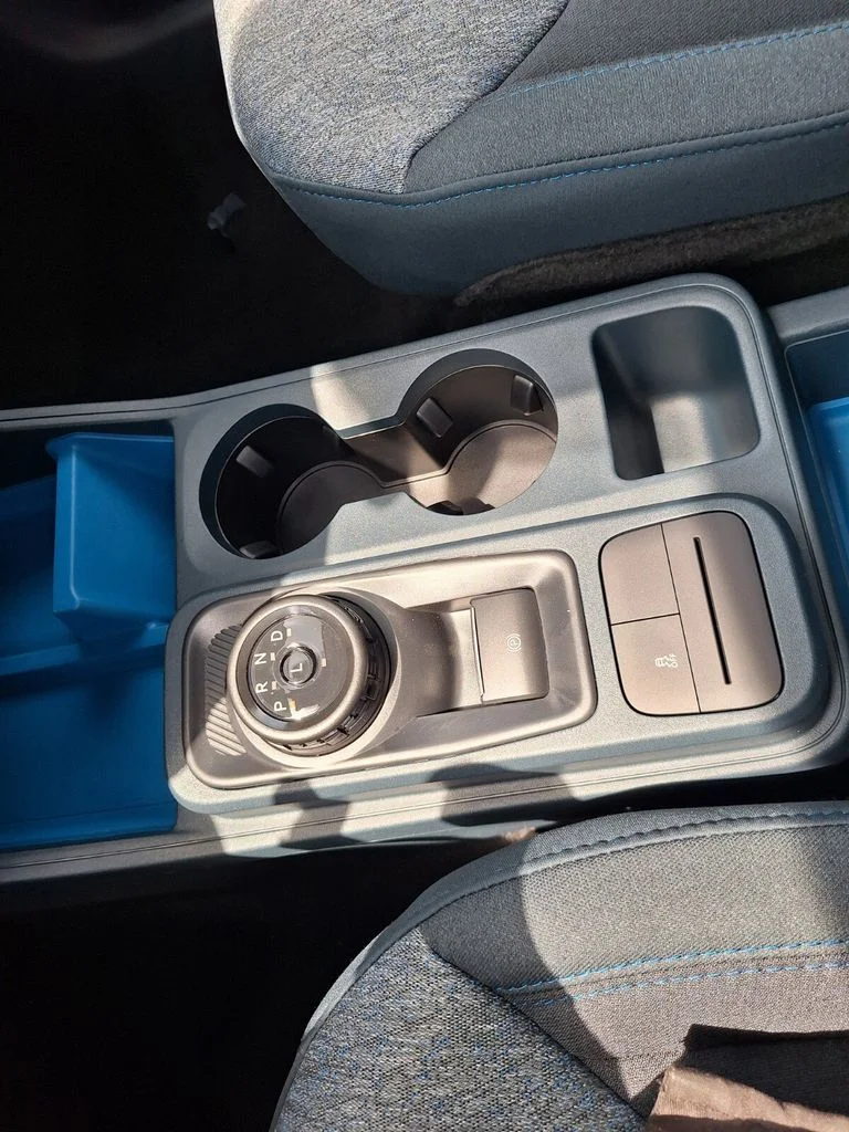 New 2026 Oxford White Ford XLT image 16