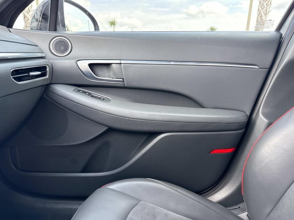 Used 2020 Gray Hyundai SEL Plus image 26