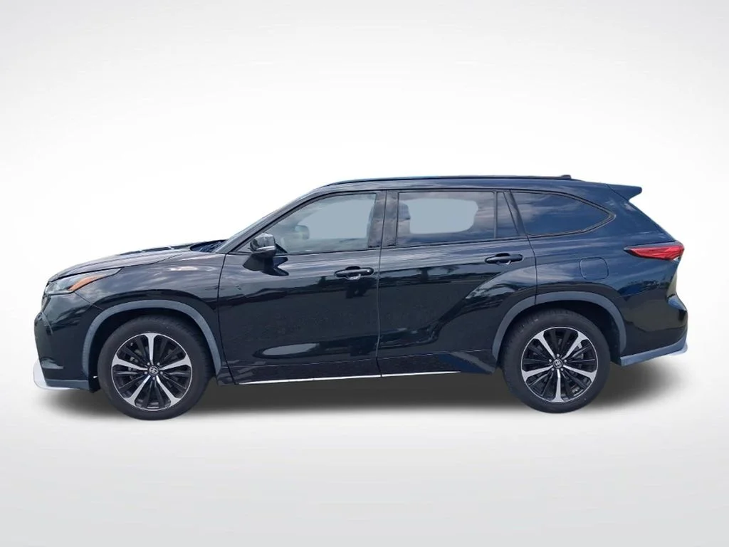 Used 2021 Black Toyota XSE image 10