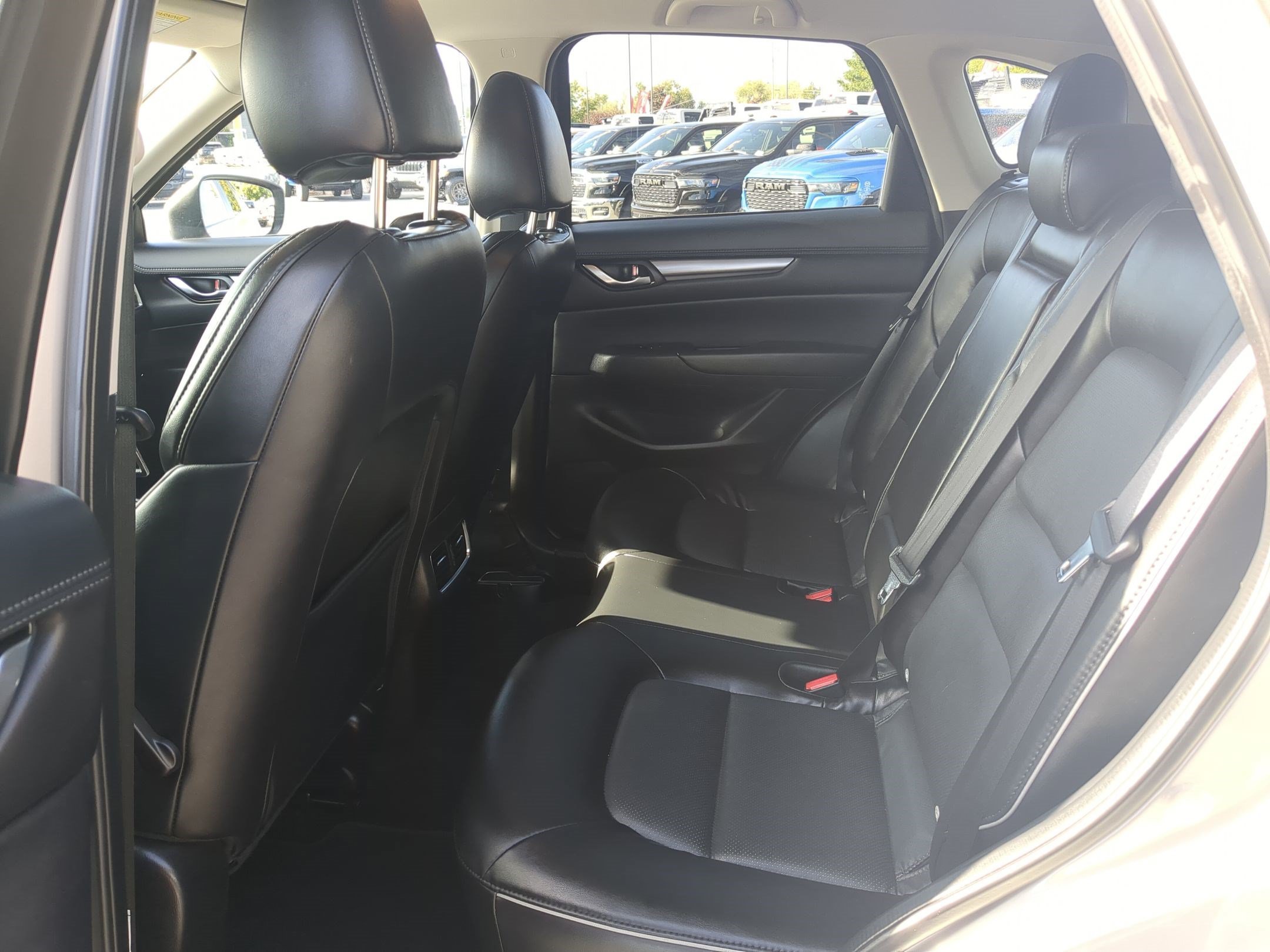 Used 2025 Platinum Quartz Metallic Mazda 2.5 S Select Package image 28