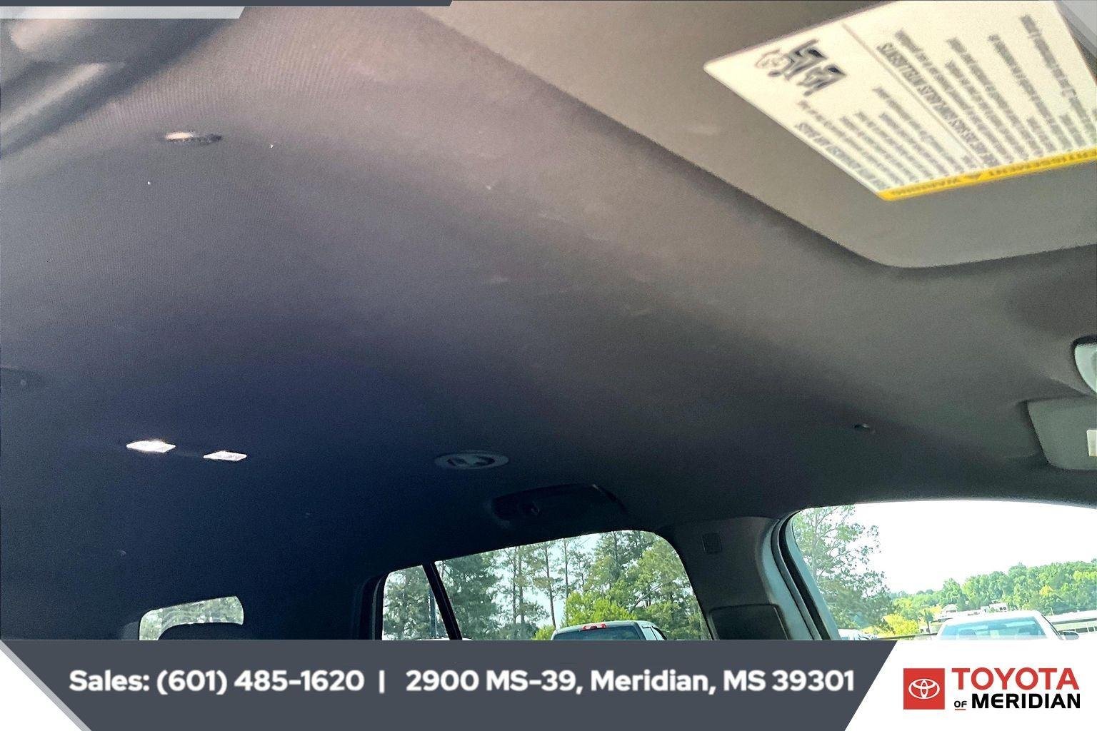 Used 2023 Mosaic Black Metallic Chevrolet LT Cloth image 16