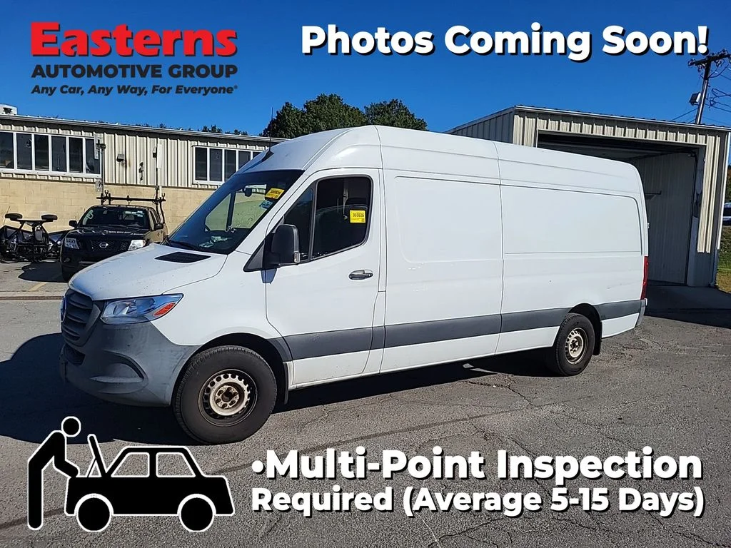 Used 2020 White Mercedes-Benz Cargo 170 WB image 1