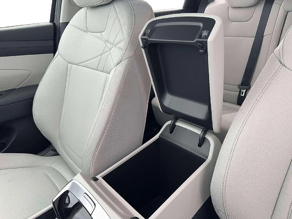2026 Hyundai Tucson SE - Photo 18