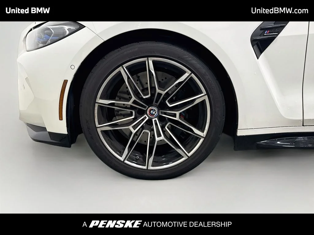 Used 2022 Alpine White BMW Competition image 2