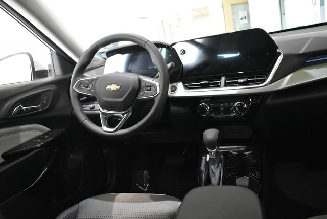 New 2026 Summit White Chevrolet LT image 18
