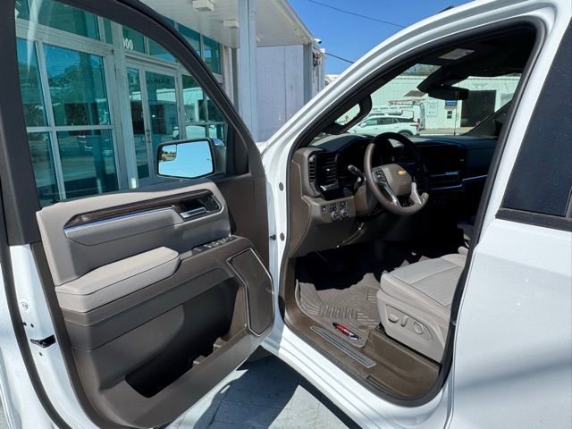 2025 Chevrolet Silverado 1500 LT - Photo 10