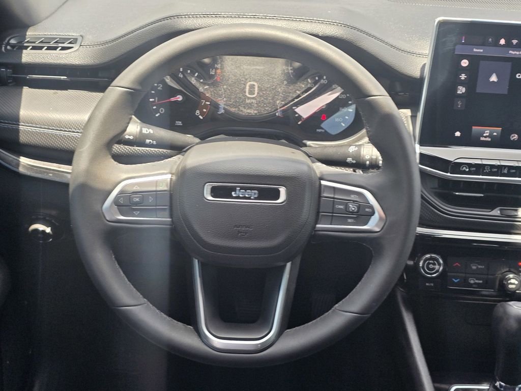 2025 Jeep Compass Latitude - Photo 15