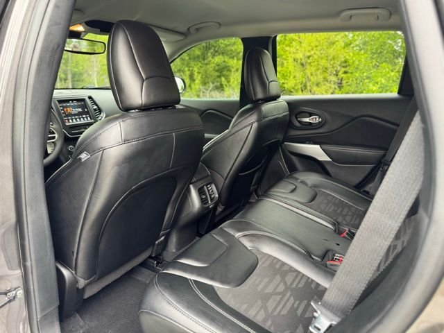 Used 2022 Crystal Metallic Jeep X image 13