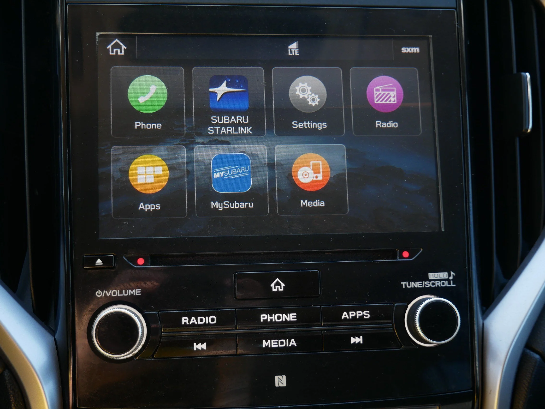 Used 2020 Magnetite Gray Metallic Subaru Premium image 23