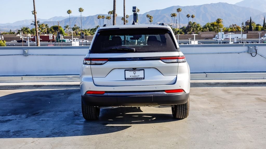 New 2026 Silver Jeep Altitude image 8