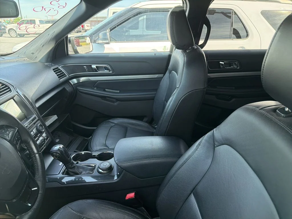 Certified Used 2018 Shadow Black Ford XLT image 6