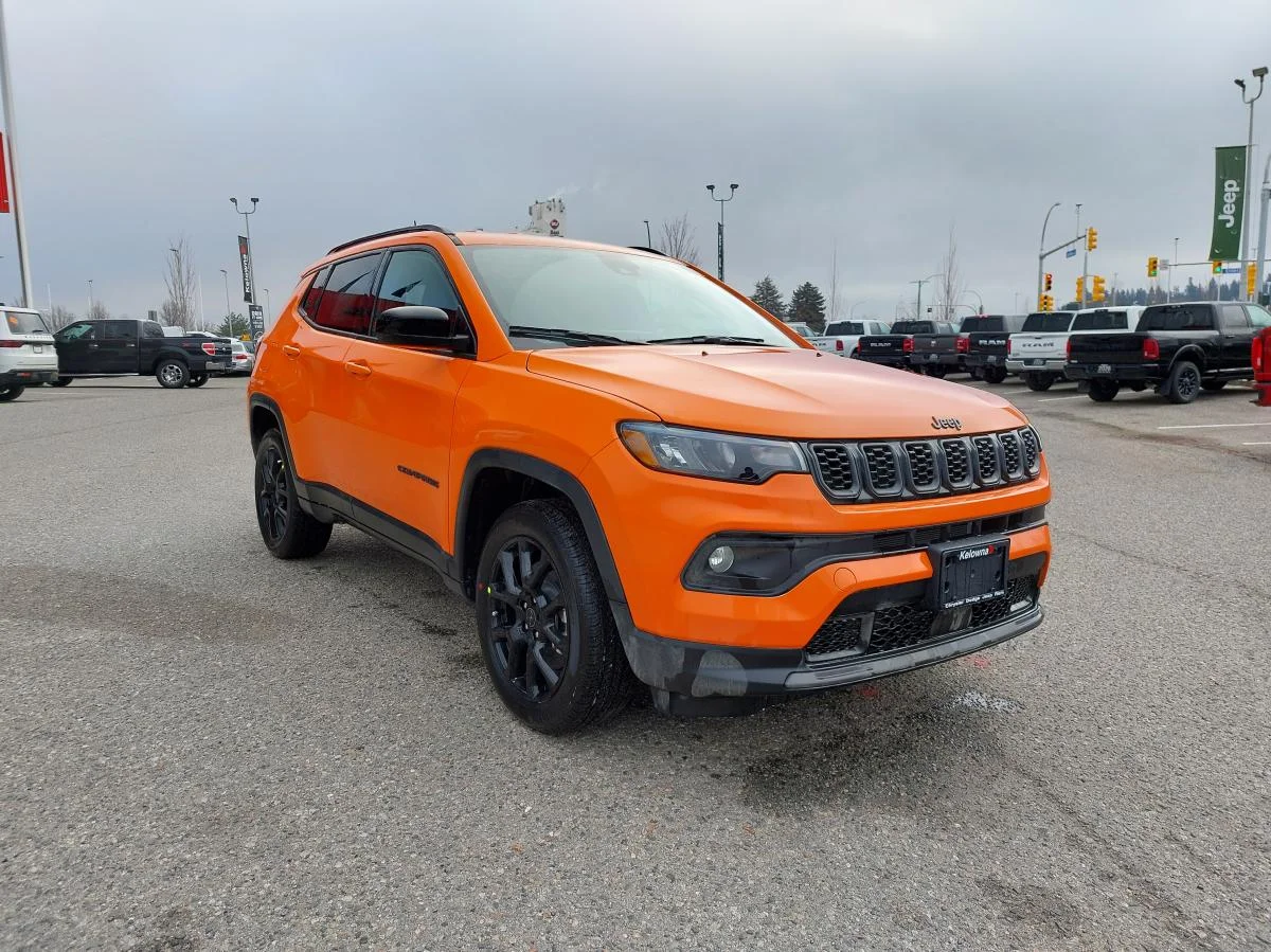 New 2026 joose (pl4) Jeep North 4x4 image 3