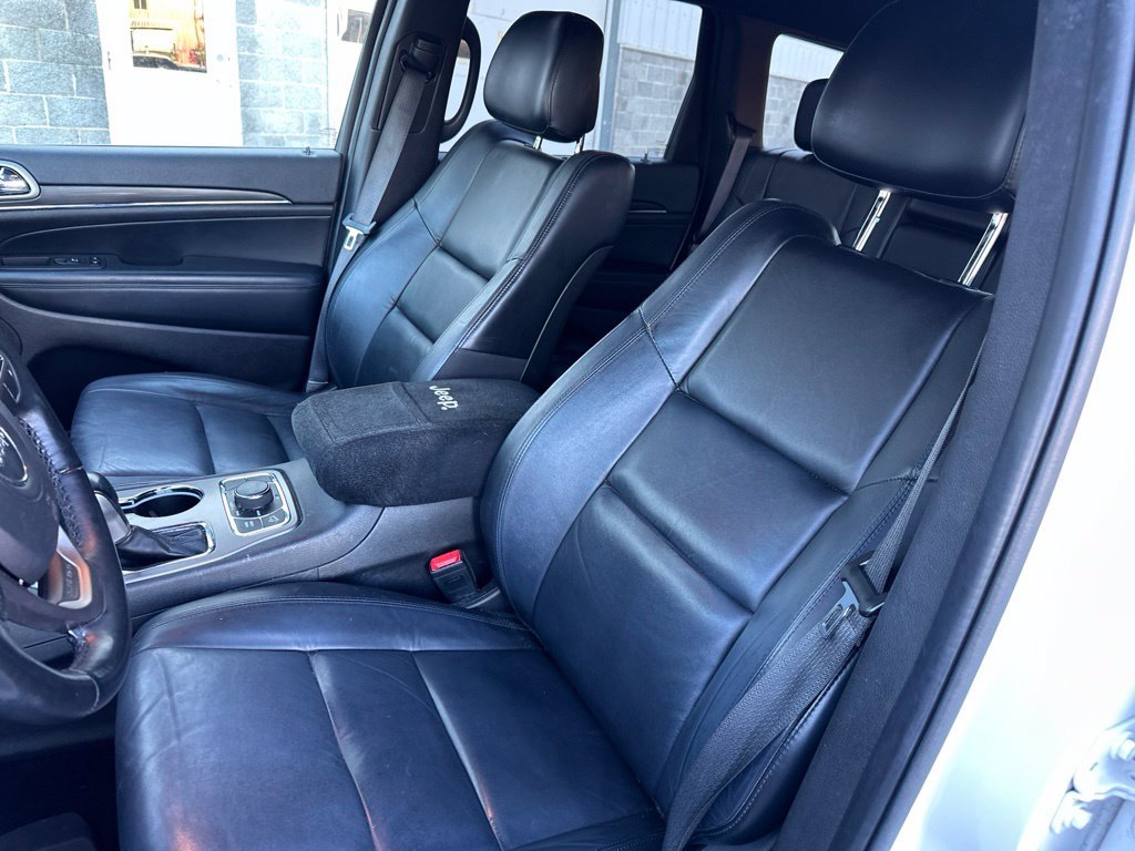 Used 2021 White Jeep Limited image 20