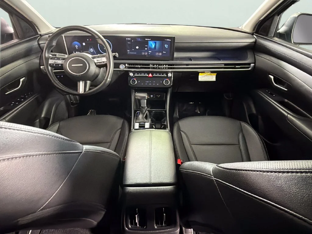 Used 2025 Gray Hyundai SEL Convenience image 34