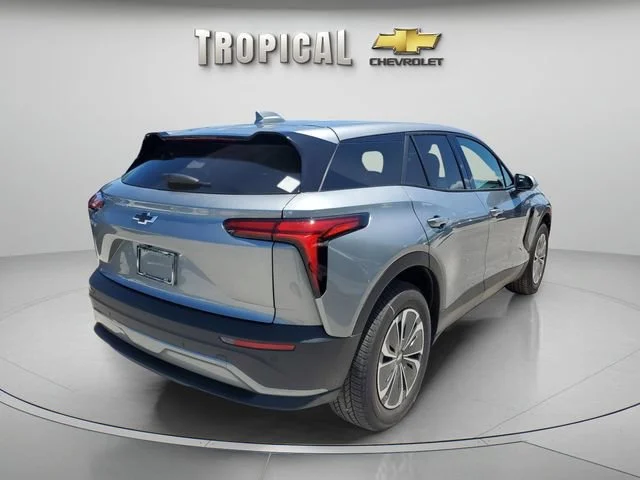 New 2025 Sterling Gray Metallic Chevrolet LT image 5