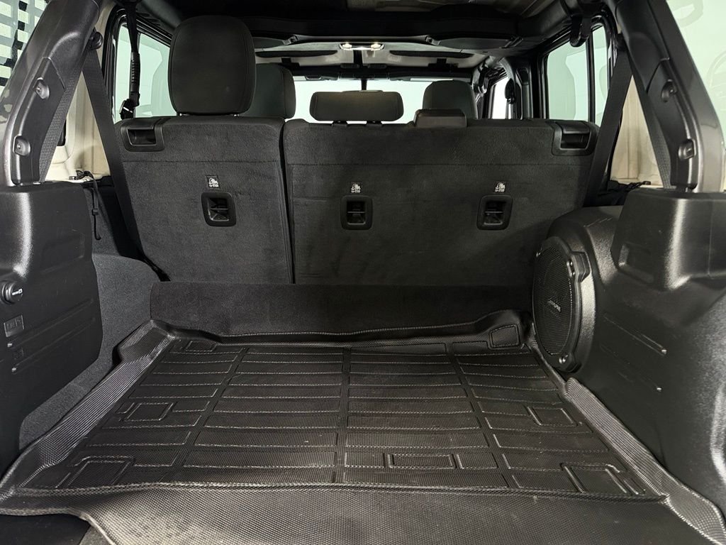 Certified Used 2023 Gray Jeep Rubicon 4xe image 28