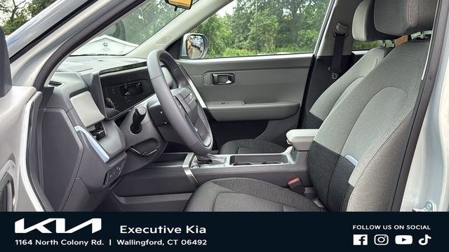 New 2027 Ivory Silver Kia LX image 10