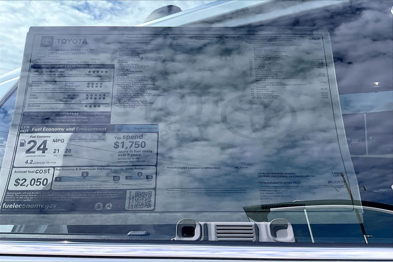 New 2026 Wind Chill Pearl Toyota XLE image 22