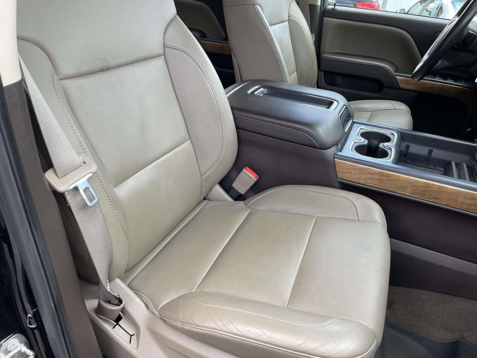 Used 2015 Black Chevrolet LTZ image 22