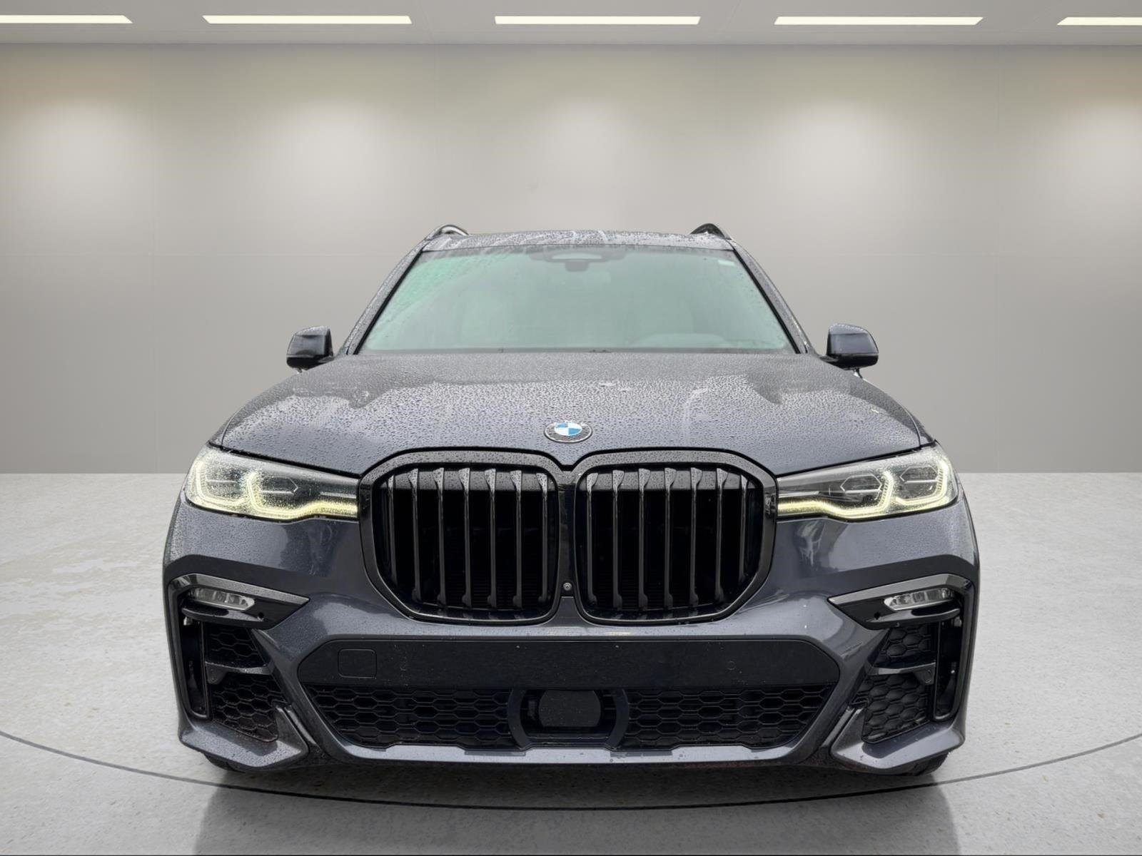 Used 2020 Arctic Gray Metallic BMW xDrive40i image 2