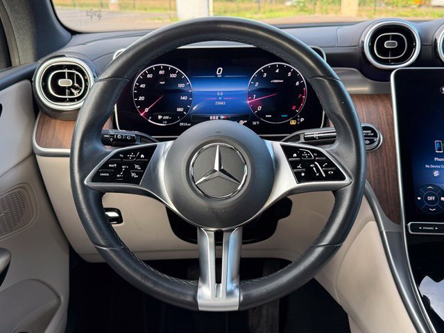 Certified Used 2024  Mercedes-Benz GLC 300 image 13
