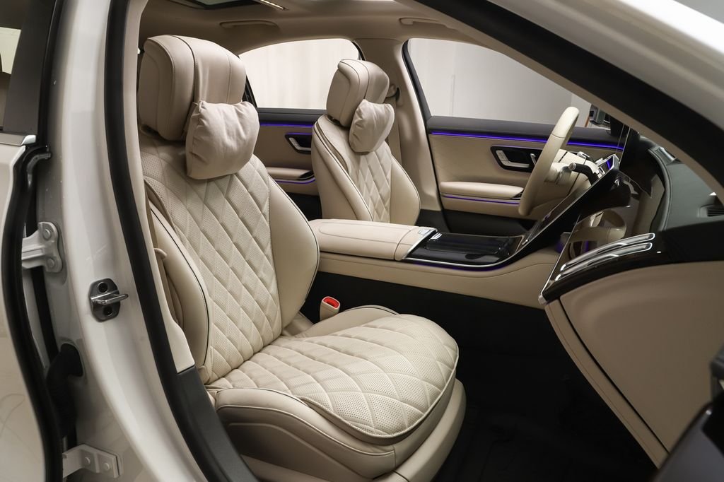 Certified Used 2023  Mercedes-Benz S 580 image 10