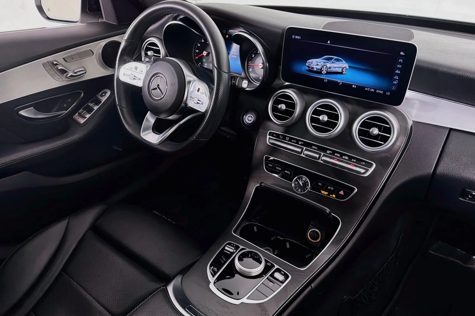Used 2020 Polar White Mercedes-Benz C 300 image 16