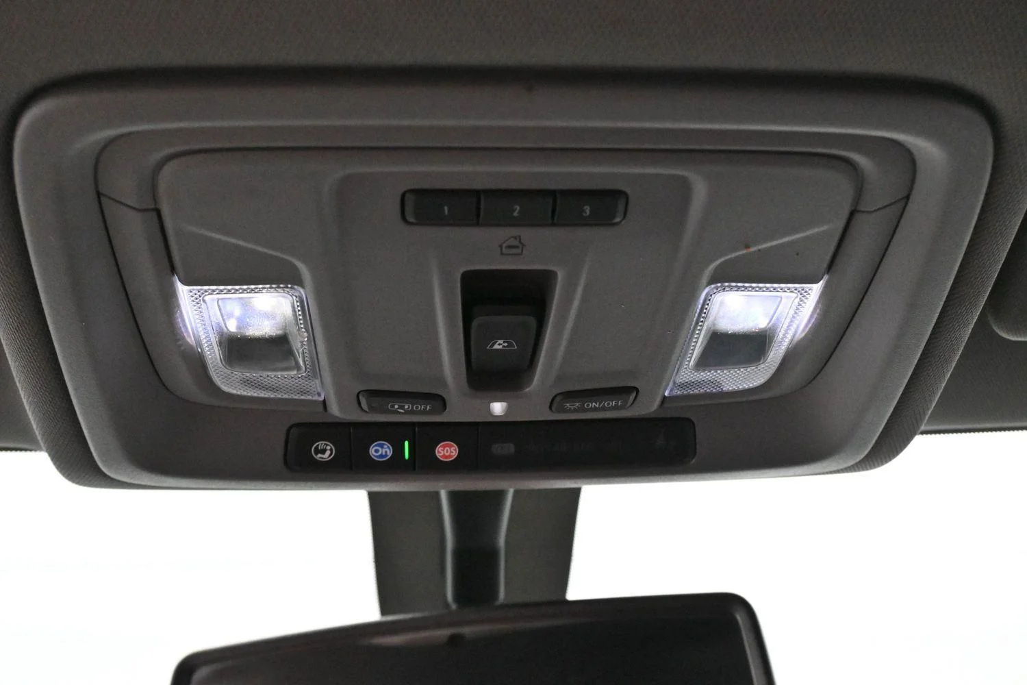 Used 2022 Summit White Chevrolet LTZ image 28