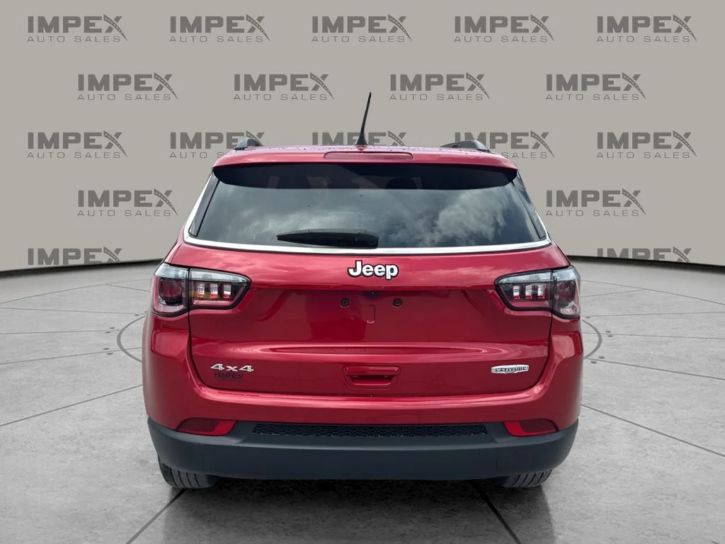Used 2025 Red Jeep Latitude image 4