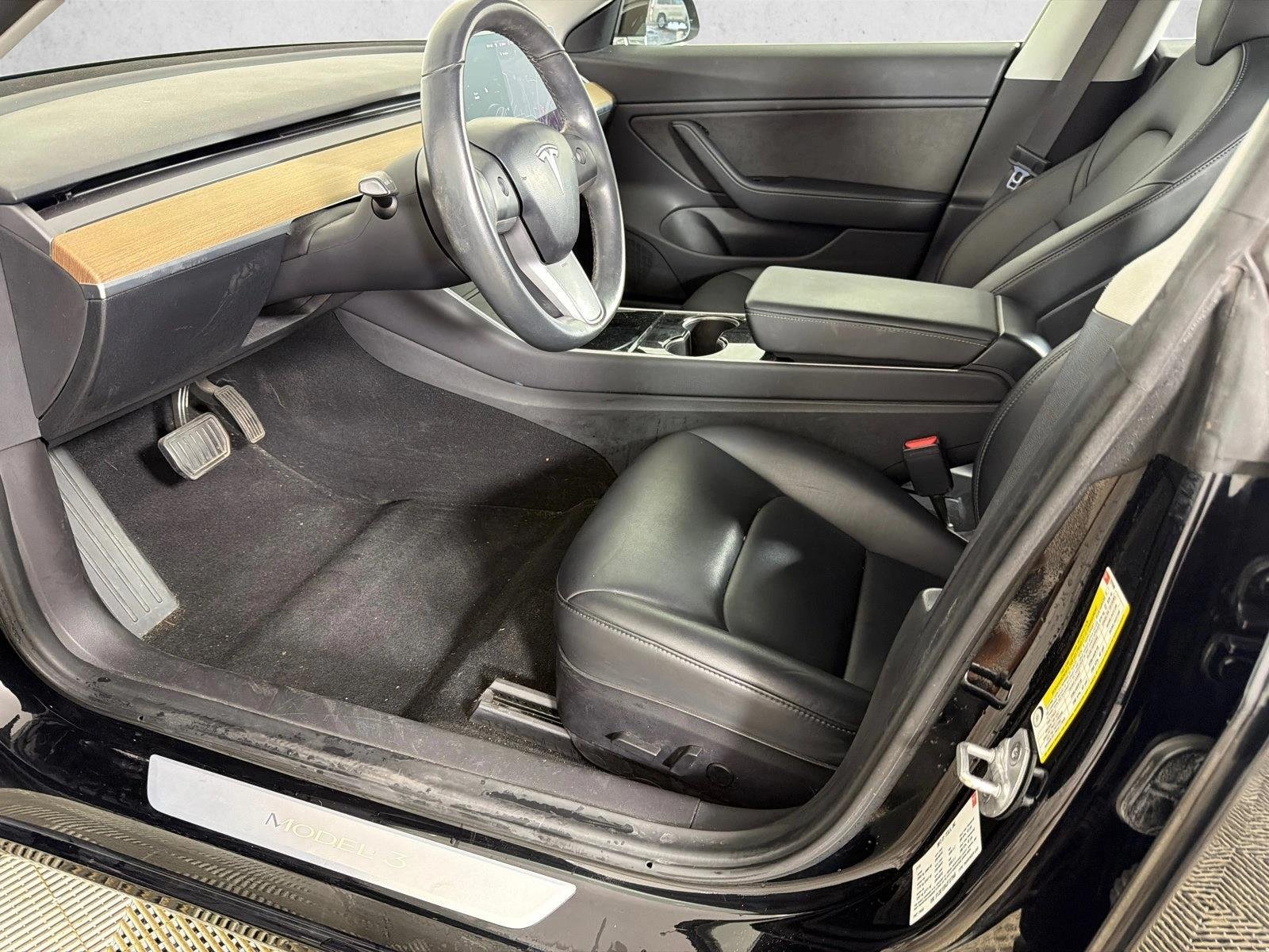Used 2018 Black Tesla Long Range Battery image 11