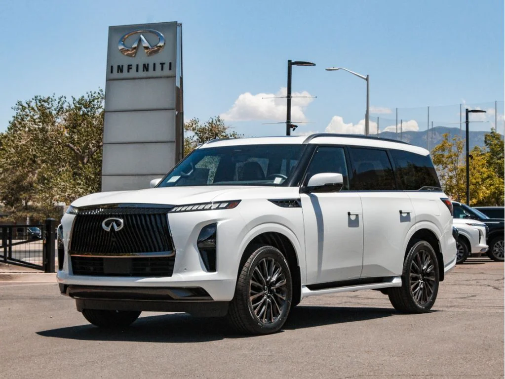 New 2026 RADIANT WHITE INFINITI Autograph 4WD image 1