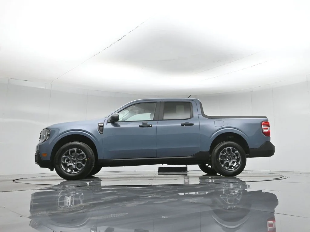 New 2026 Gray Ford XLT image 7