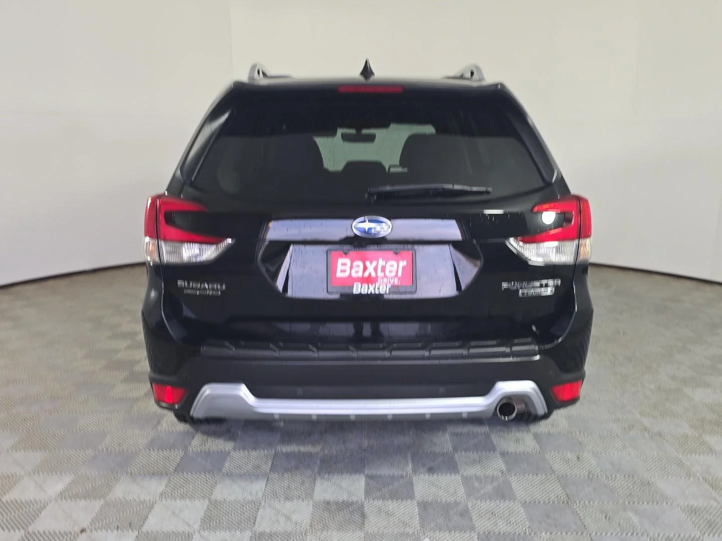 Used 2022 Crystal Black Silica Subaru Touring image 14