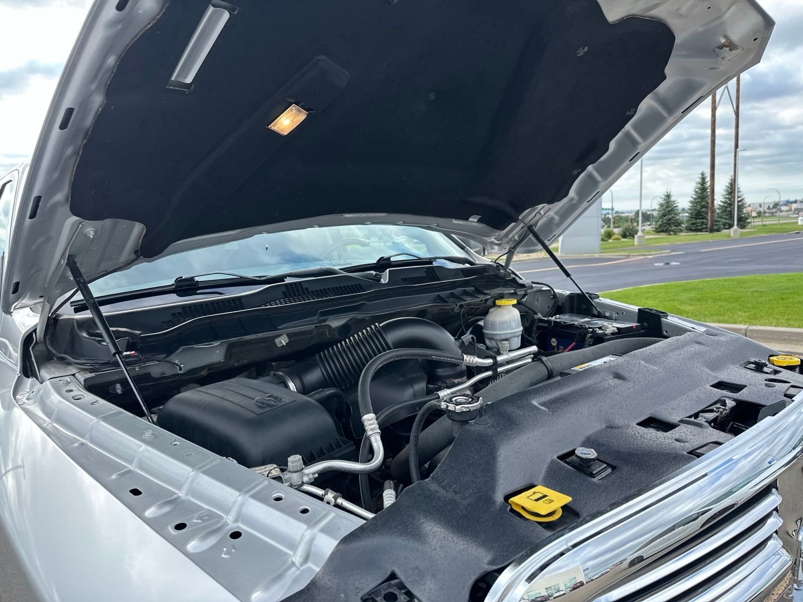 Used 2017 Silver Ram Big Horn image 47